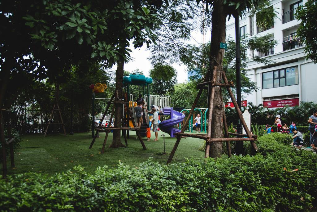 Full House Times City Hanoi Bagian luar foto